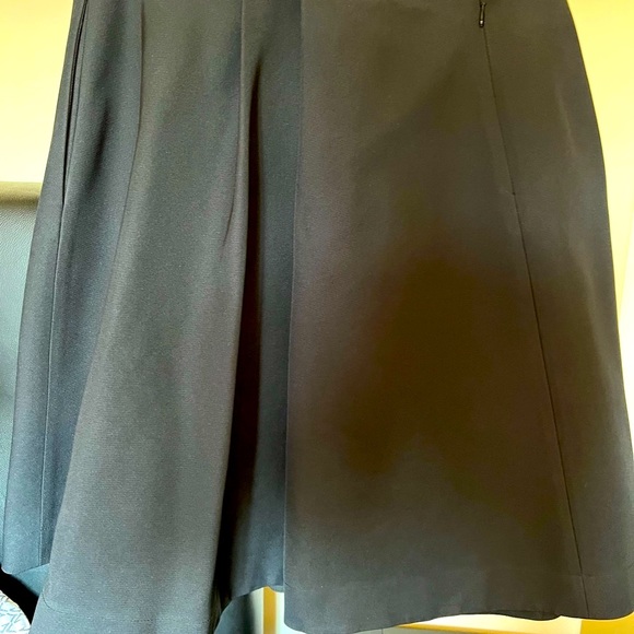 Jil Sander Navy Skirt in Black color IT Size 34 US 4 With side Packets 1… - Picture 9 of 10